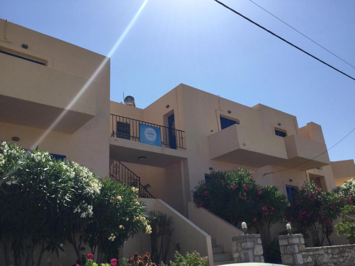 Eugenia travasarou sea view appartments Diakofti Esterno foto