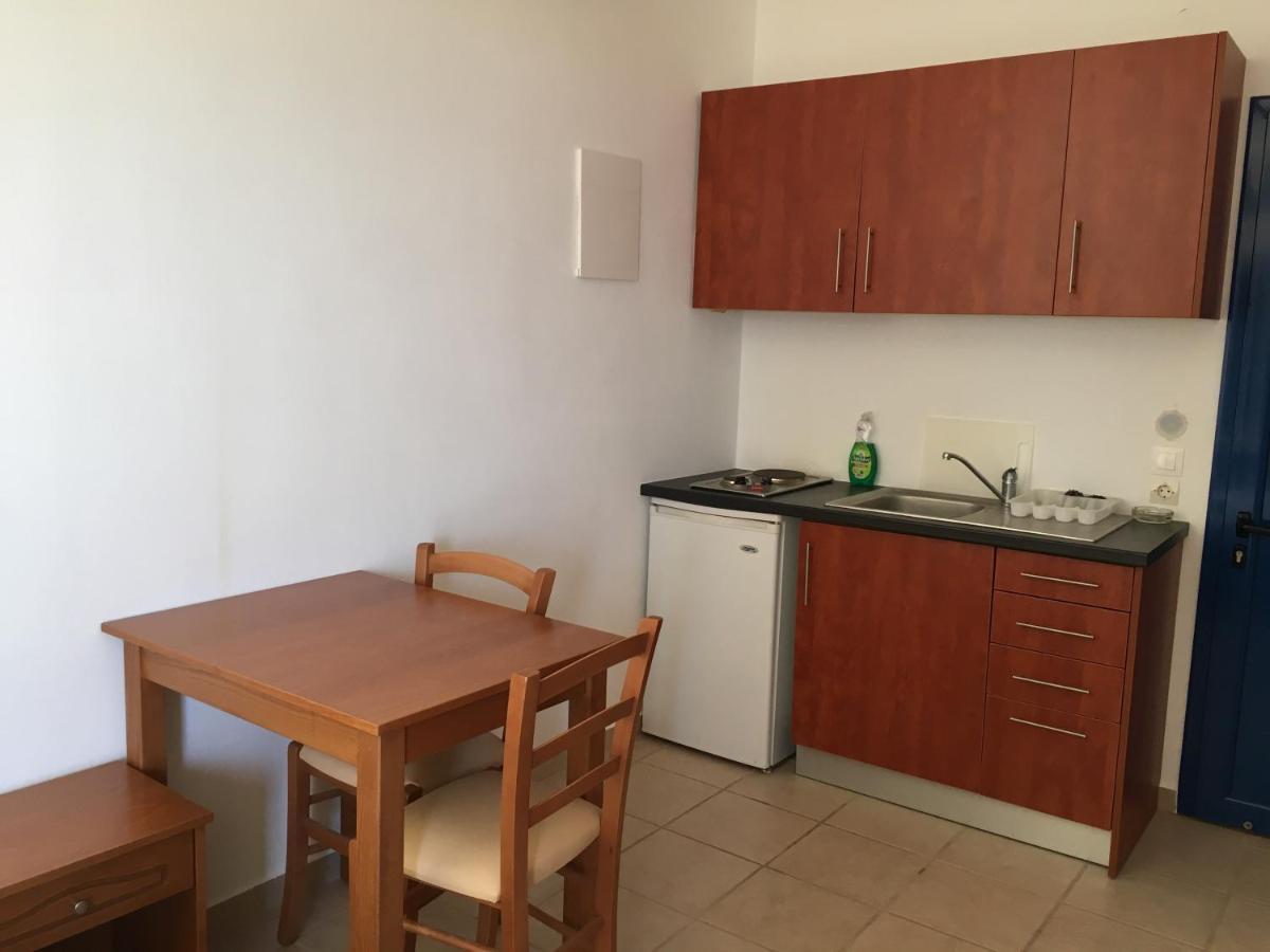 Eugenia travasarou sea view appartments Diakofti Esterno foto