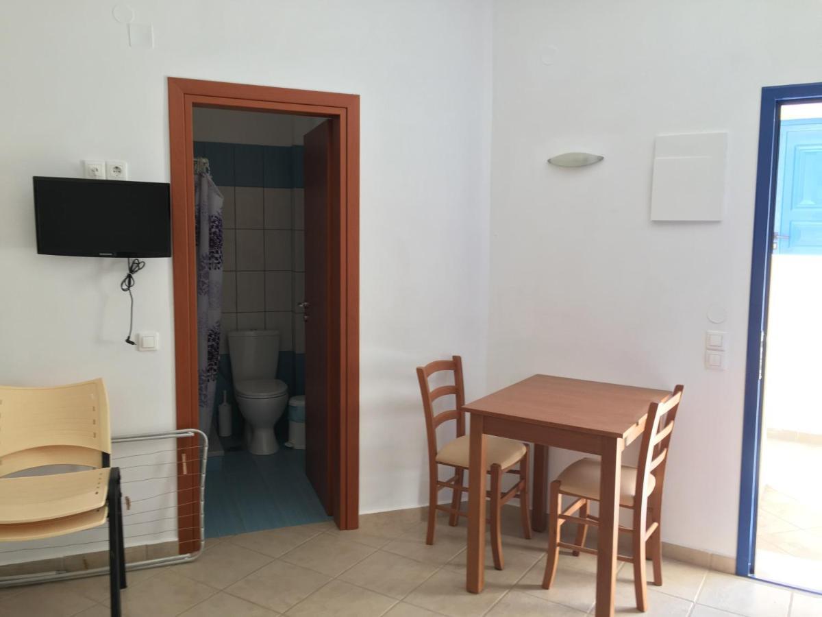Eugenia travasarou sea view appartments Diakofti Esterno foto
