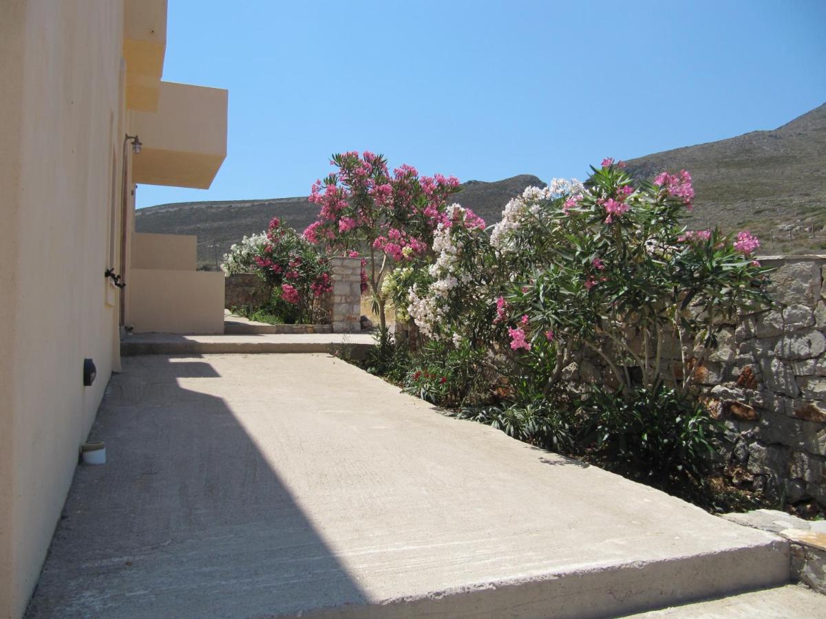 Eugenia travasarou sea view appartments Diakofti Esterno foto