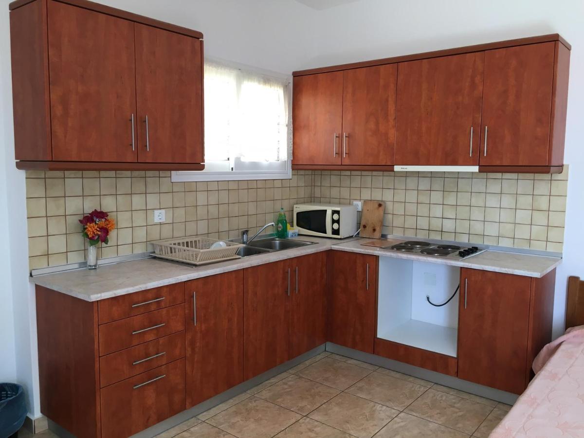 Eugenia travasarou sea view appartments Diakofti Esterno foto