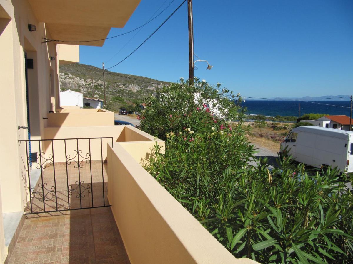 Eugenia travasarou sea view appartments Diakofti Esterno foto